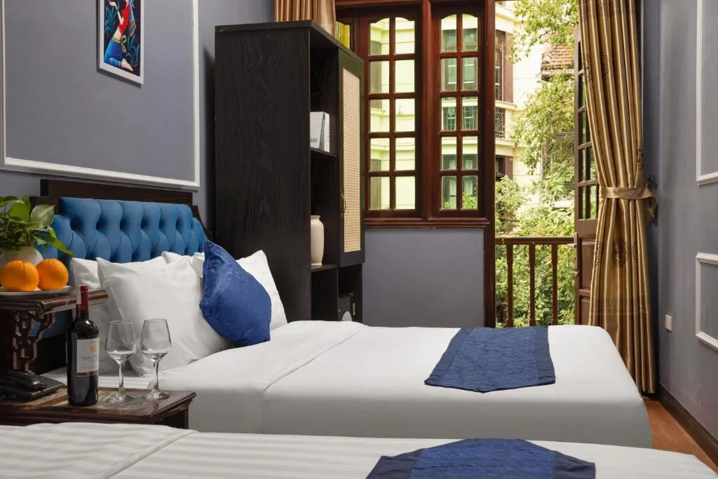 King Room with Balcony — Amanda Boutique Hotel & Travel